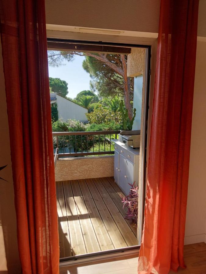 La Terrasse Des Golfs, Duplex Climatise, 2 Sdb, Garage, Calme Et Verdure Saint-Raphaël Exteriér fotografie